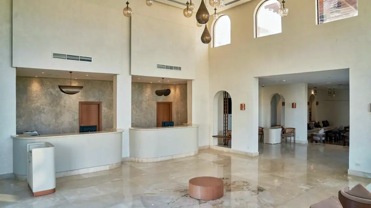 الفندق ترو بيتش ريزورت - مرسى علم